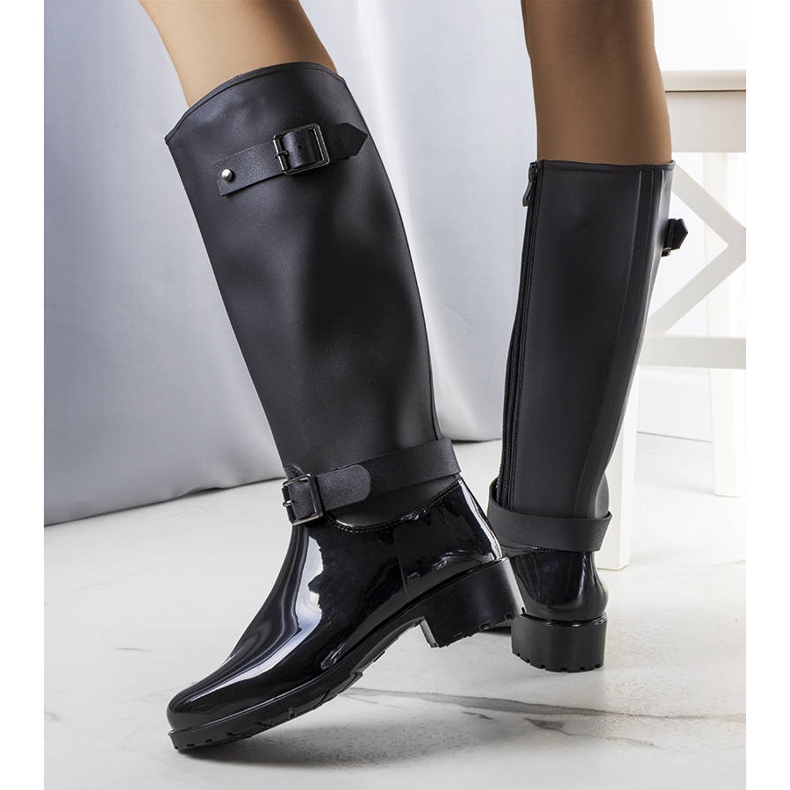 Crne visoke čizme iz Lahtija crna 1