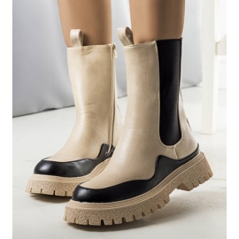 PA1 Bež i crne čizme iz Valeris crna 1