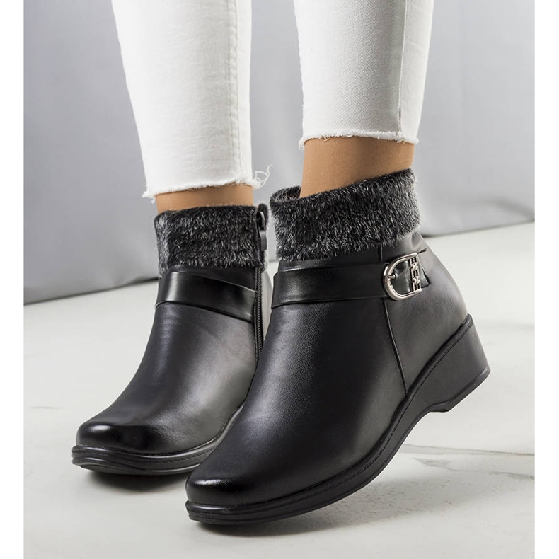 PA1 Crne, izolirane čizme na klinu Bryson crno 1