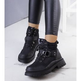 PA1 Crne izolirane čizme iz Zakire crna 1