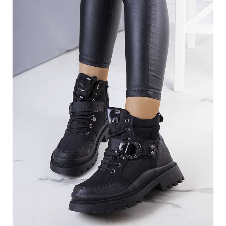 PA1 Crne izolirane čizme iz Zakire crna 1