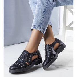 Crne niske cipele iz Eleane crna 1