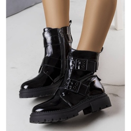 Crne lakirane izolirane čizme iz Falerija crno 1