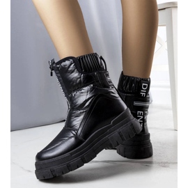 Crne prošivene čizme za snijeg iz Giovannija crna 1