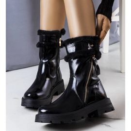 Crne izolirane čizme od Lensila crna 1