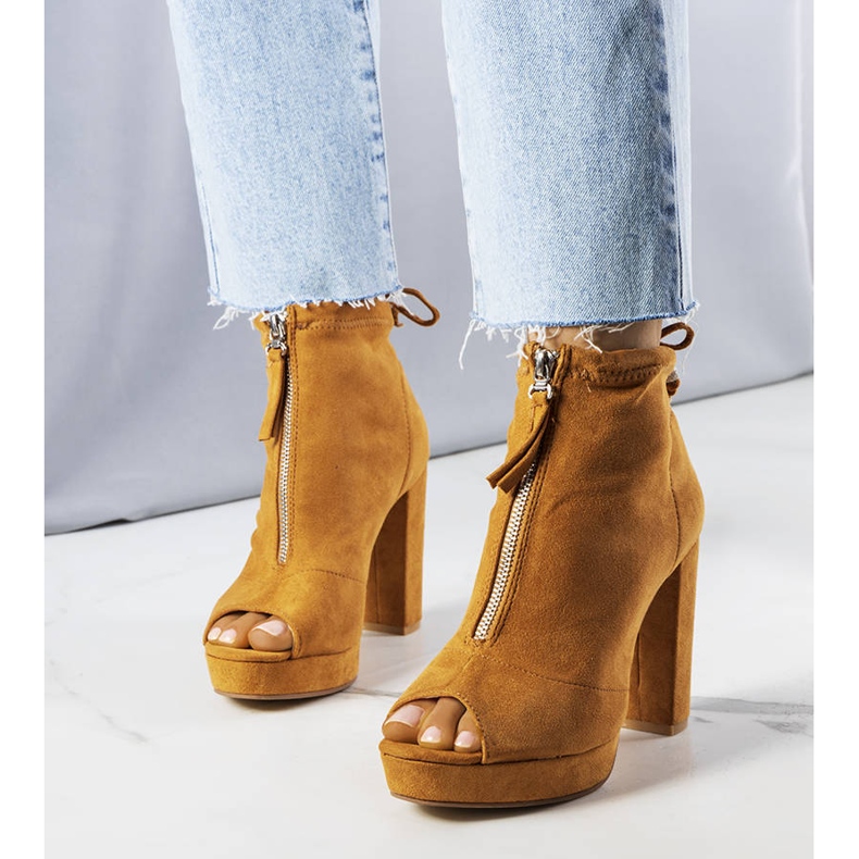 BM Payto čizme s kamel petom smeđa 1