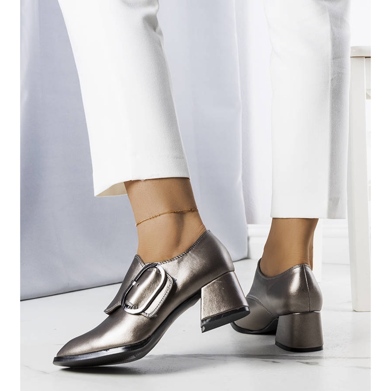 PA1 Sive cipele iz Ailanija srebro siva 2