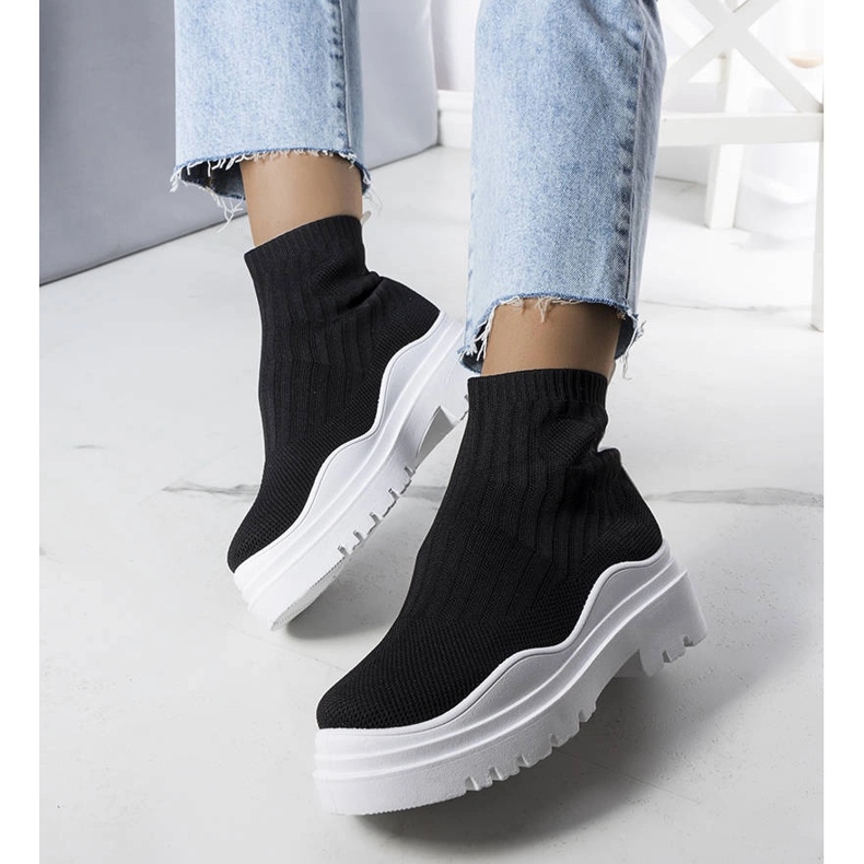 Cali crne čizme s bijelim potplatom crna 1