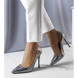 Estelle srebrne lakirane štikle srebro 1