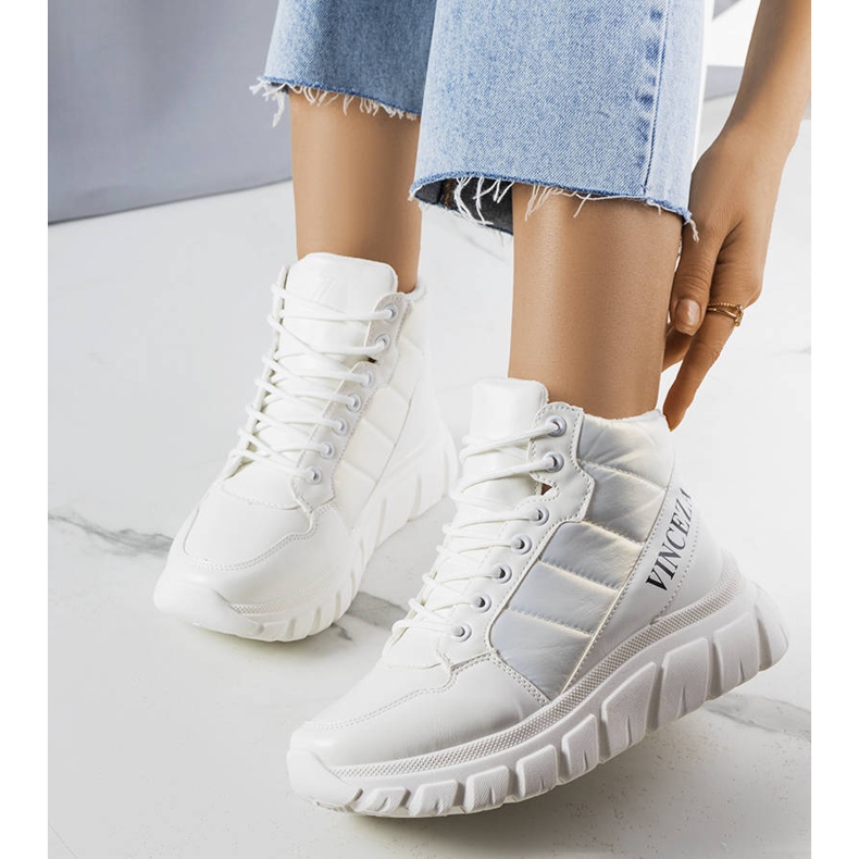 PA1 Luz bijele izolirane čizme za snijeg bijela 1