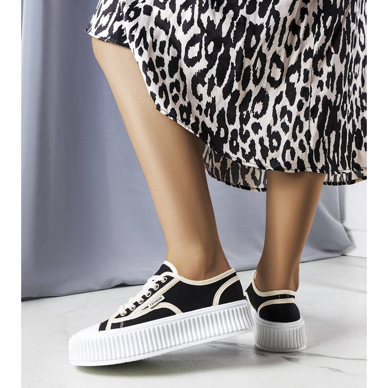 PA1 Crne platform tenisice iz Connie crna 1