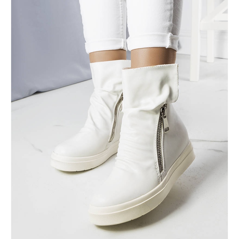 PA1 Bijele Monique čizme na klin bijela 1