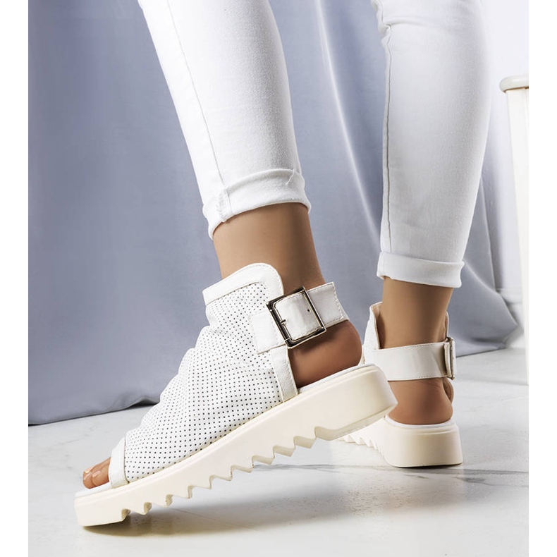 PA1 Bijele otvorene sandale iz Beulaha bijela 1