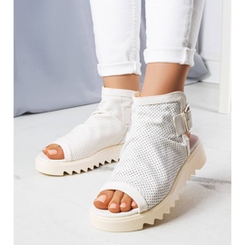 PA1 Bijele otvorene sandale iz Beulaha bijela 2