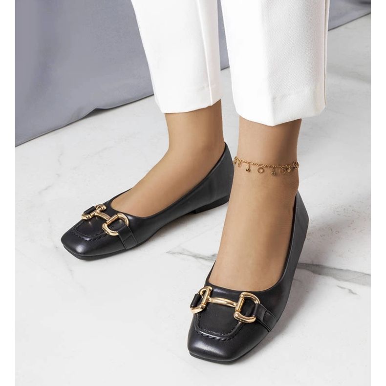 Crne balerinke sa zlatnim ukrasima od Iris crno 1