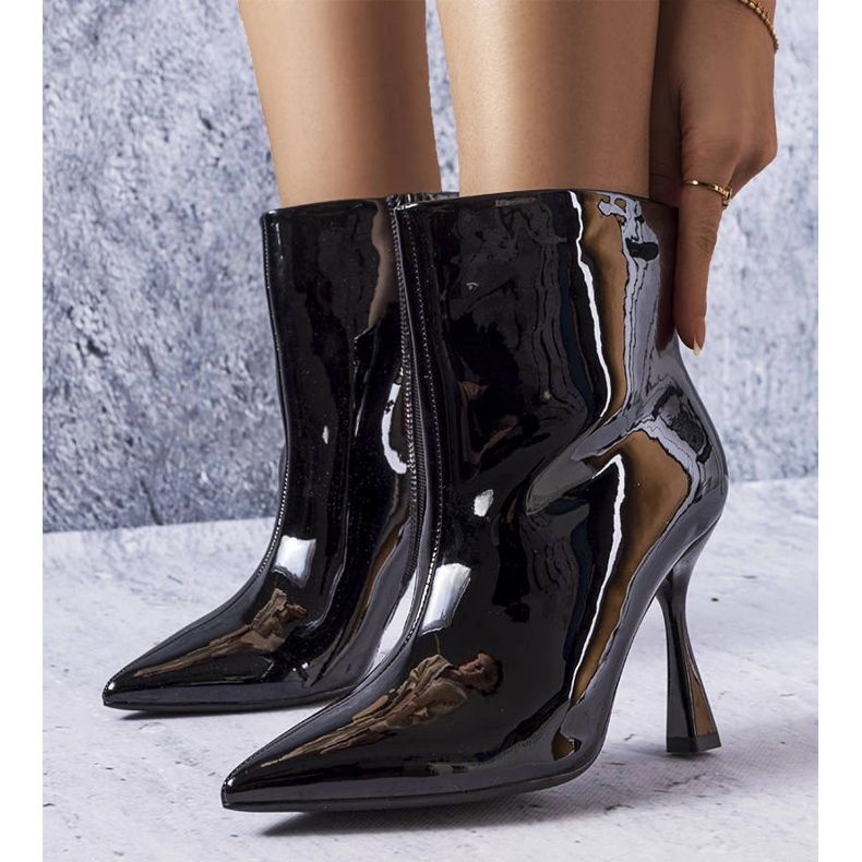 Mariette crne lakirane čizme na visoku petu crno 1