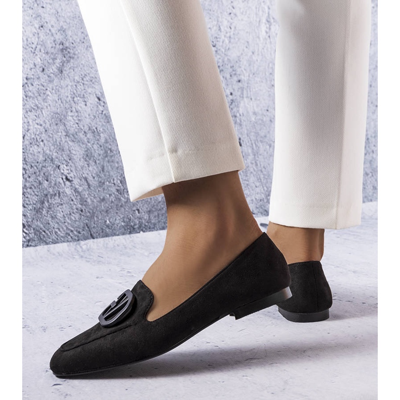 Crne balerinke s četvrtastim vrhom iz Carrièrea crna 1