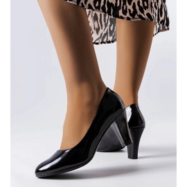 Burkett crne lakirane cipele crna 1