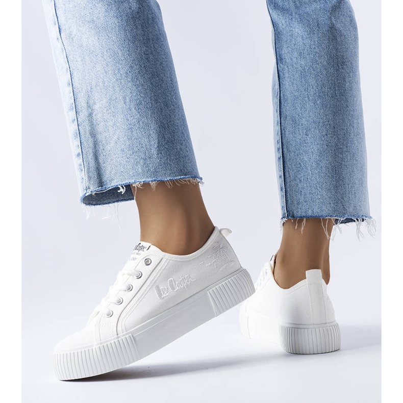 Lee Cooper LCW-23-31-1806L bijele tenisice bijela 1