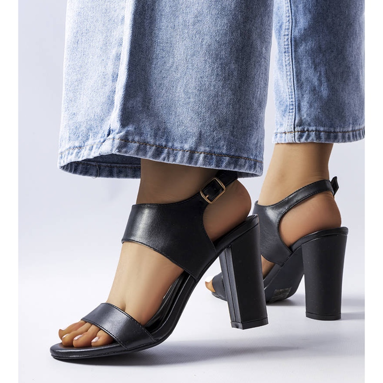 Rachelleine crne stiletto sandale crna 1