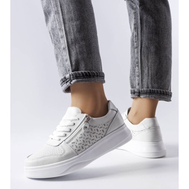 Bijele kožne cipele ukrašene Jezzi patentnim zatvaračem bijela 1