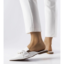 Bijele elegantne sandale s lancem iz Patenaude bijela 1