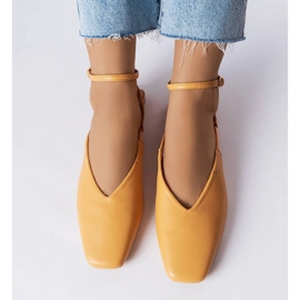 Bež zatvorene sandale 1