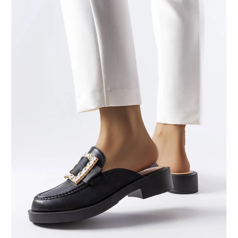 Crne japanke s ugrađenim vrhom iz Columbusa crna 1