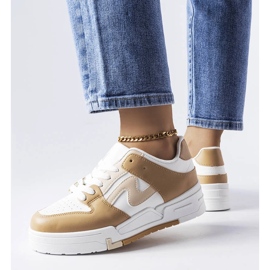 Smeđe čizme s debljim potplatom iz Hartera bež 1