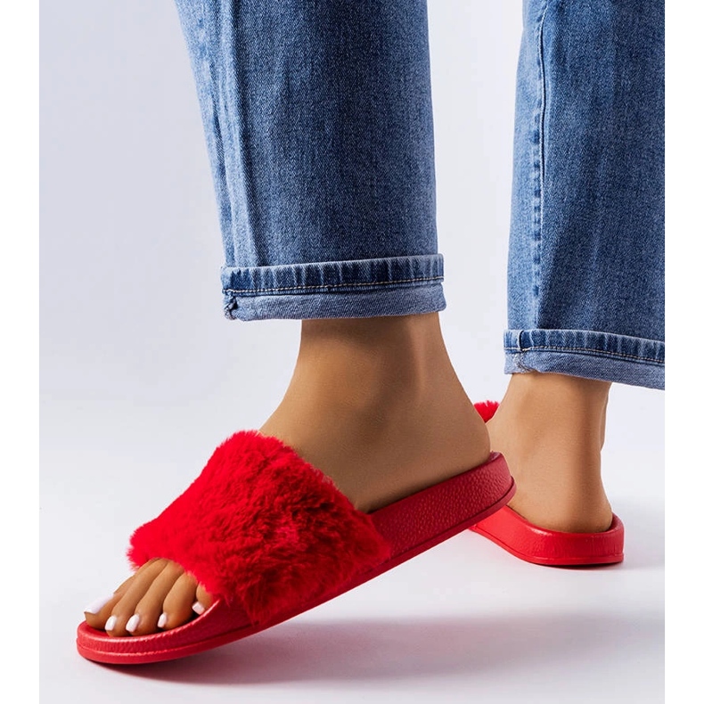 Crveni tobogani s krznom od Raffaele crvena 1