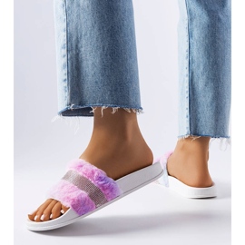 Šarene krznene tobogane sa kamenčićima iz Carrita ružičasta 2