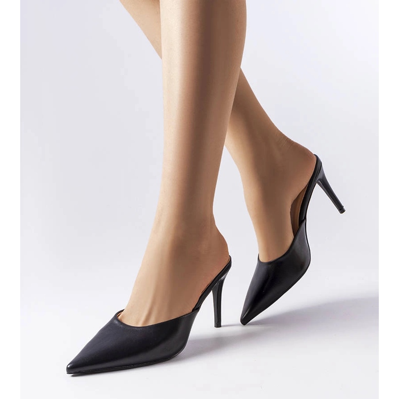 Drainer crne tobogane na petu crna 1