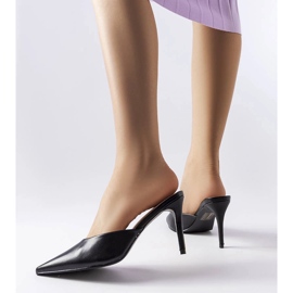 Drainer crne tobogane na petu crno 2