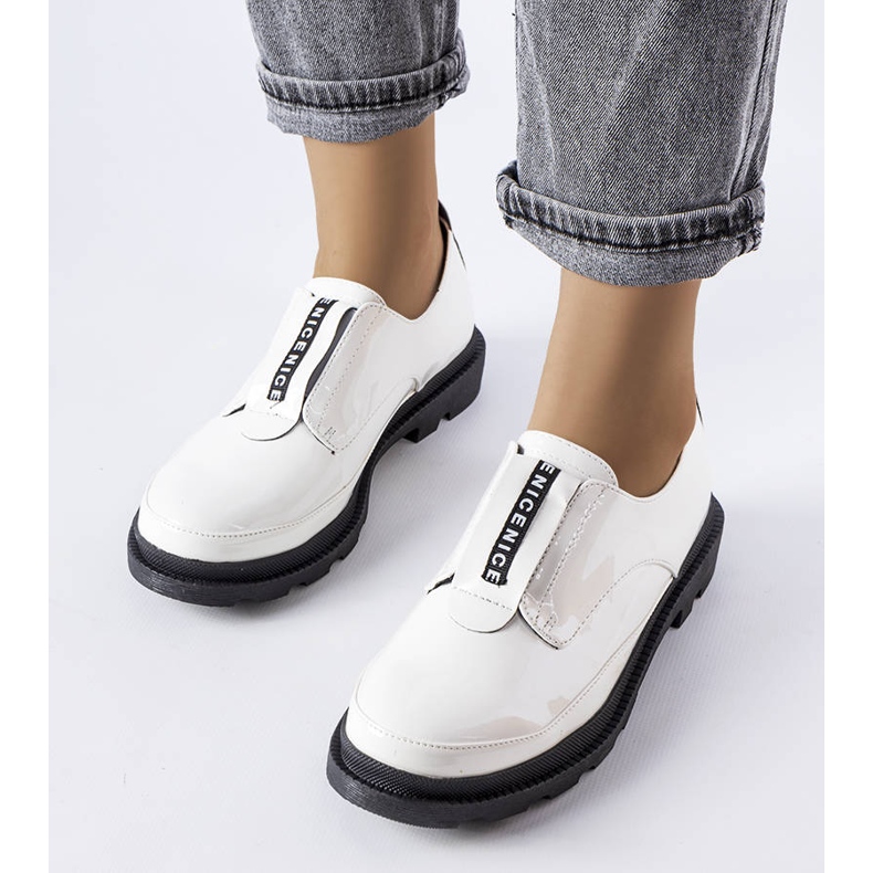 Legget bijele lakirane cipele bijela 1