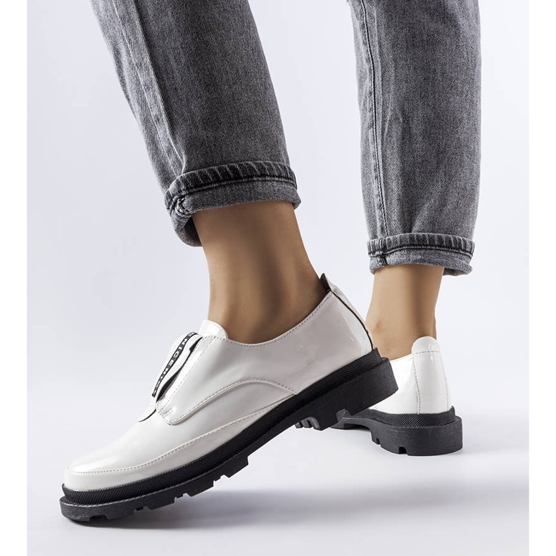 Legget bijele lakirane cipele bijela 2