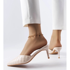 Bež prošivene japanke iz Lamberta 1