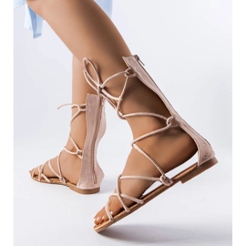 Bež sandale s visokim vezanjem iz Heliporta 1