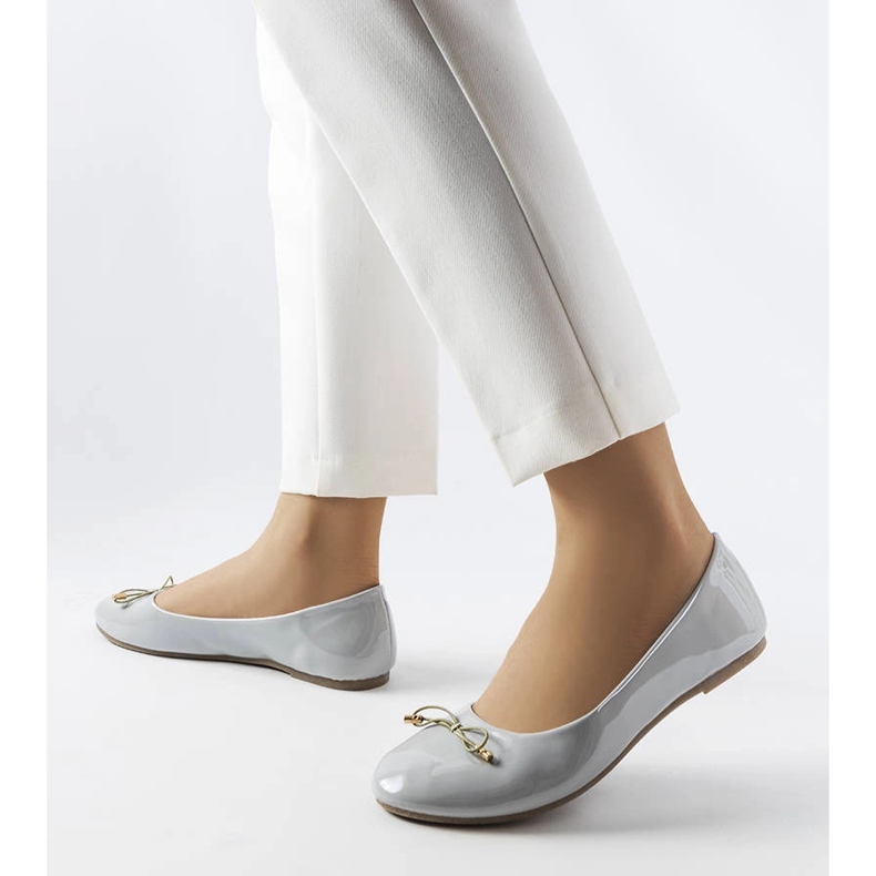 Lakewood sive lakirane balerinke siva 1