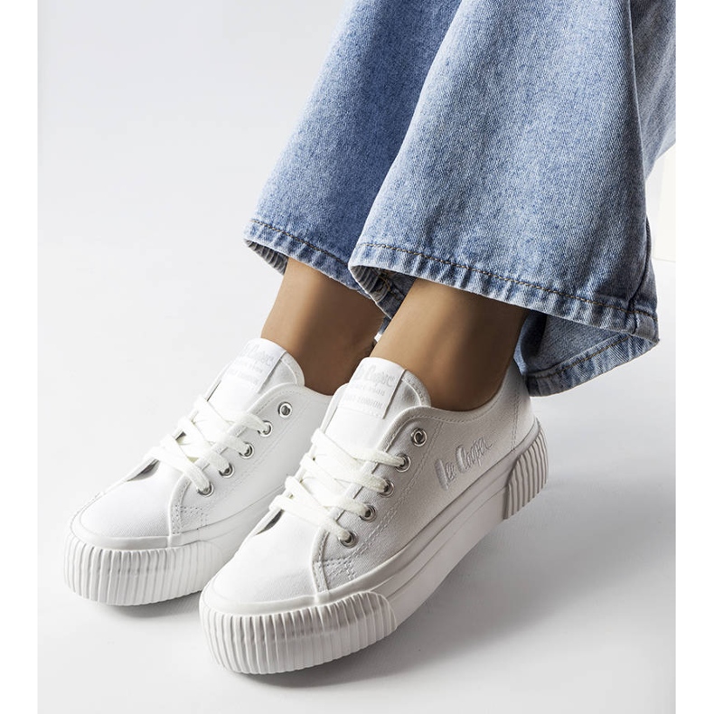 Lee Cooper LCW-23-31-1780L bijele tenisice bijela 1