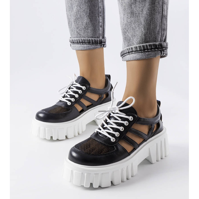 Crne brogove s masivnim potplatom Emaline crno 1