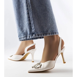 Moïse cipele s bijelim kamenčićima bijela 1