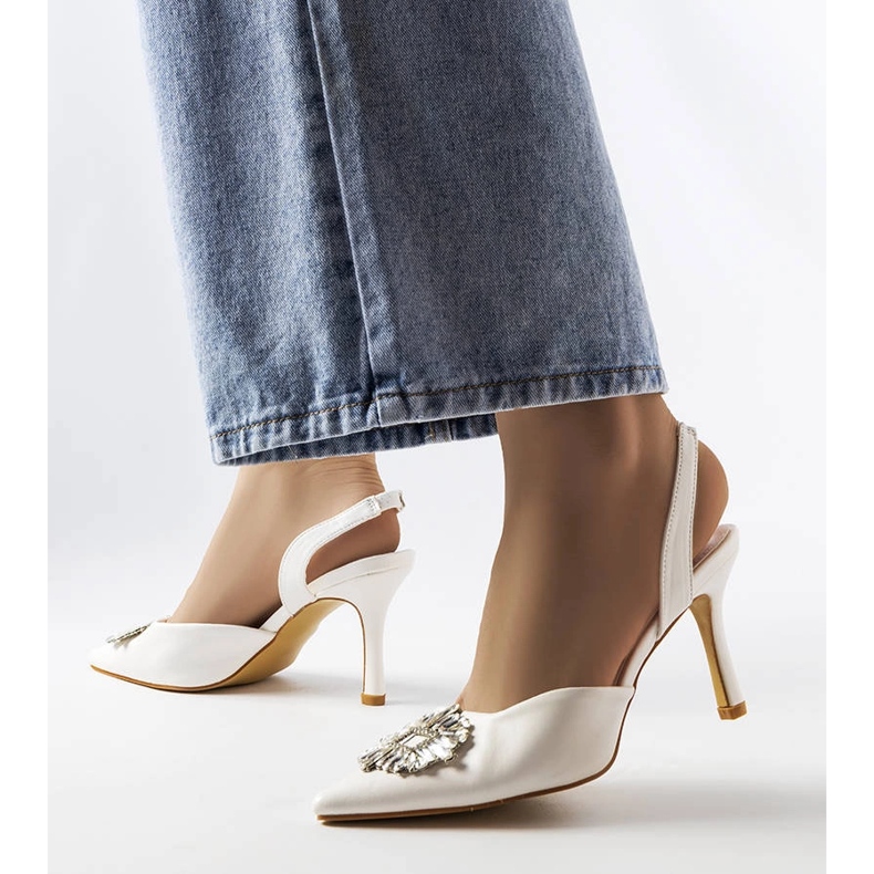 Moïse cipele s bijelim kamenčićima bijela 1