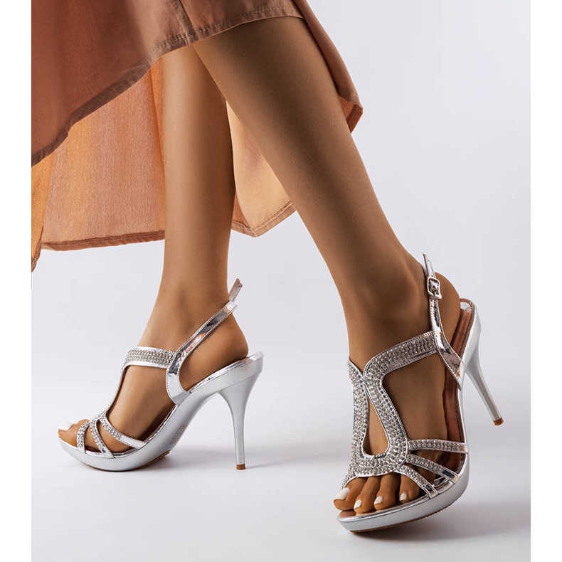 Inna Srebrne sandale na iglu s kubičnim cirkonima iz Rafe srebro 1