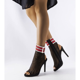 Crne igle s mrežastim gornjištem iz Glo crno 1