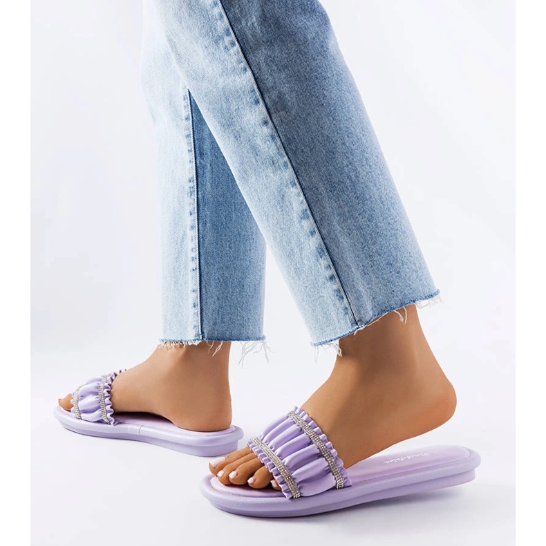 Ljubičaste sandale s kubičnim cirkonima iz Anapora ljubičasta 2