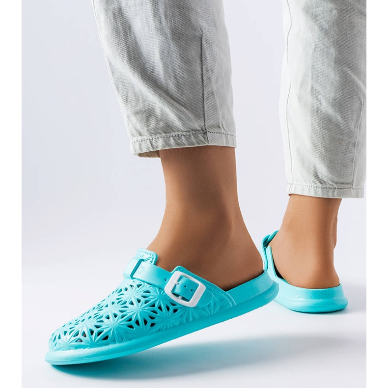 Plavi ažurni gumeni tobogani iz Peverella plava 1