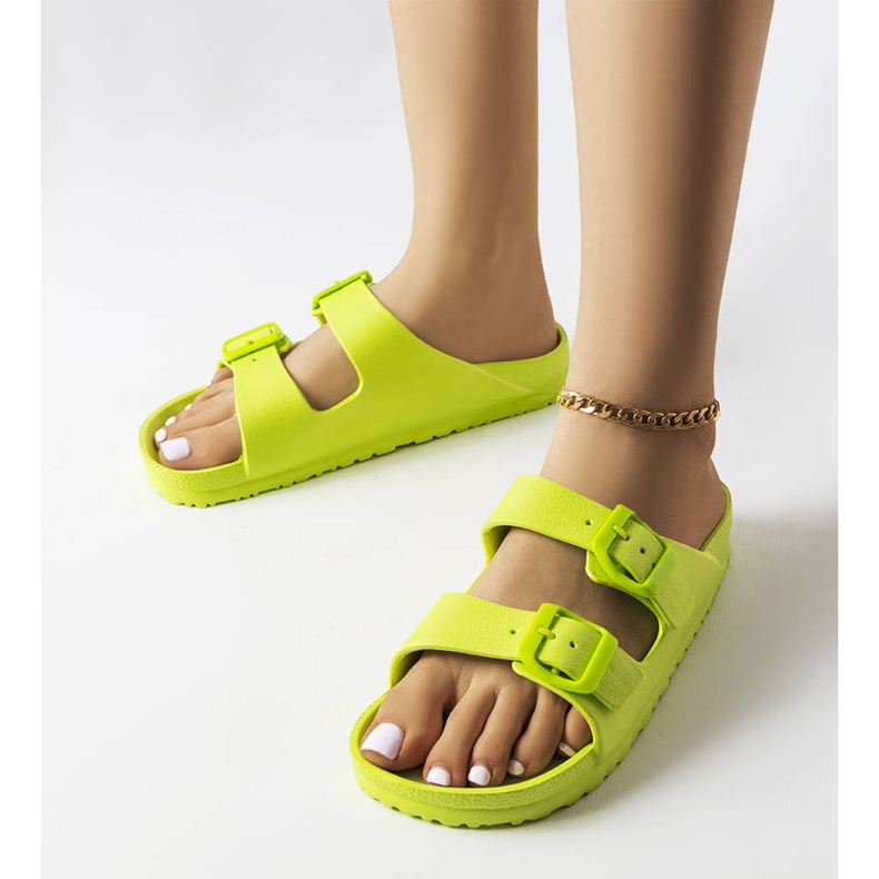 Zelene gumene patike s kopčama iz Eugenea zelena 1