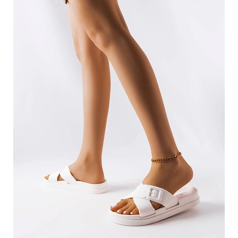 Bijele gumene patike s kopčom od Pauline bijela 2