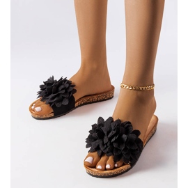 Crne papuče ukrašene cvijećem crna 1