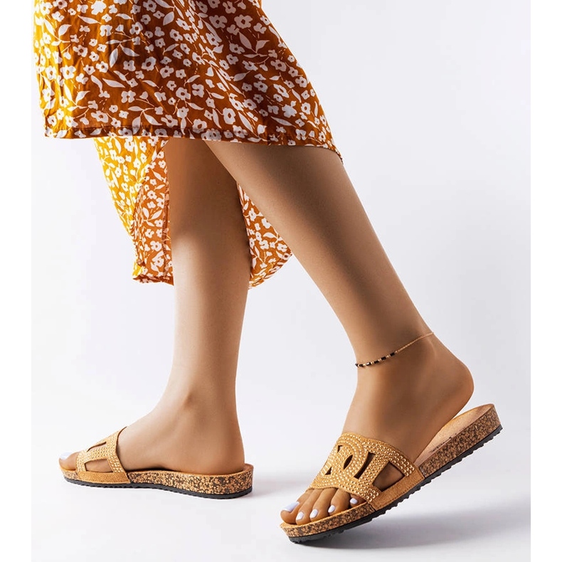 Smeđi tobogani ukrašeni Lagacé mlaznicama smeđa 1